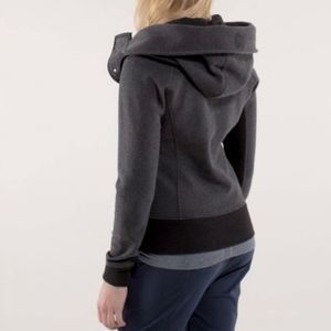 Lululemon Athletica Scuba Hiver
Hoodie Zippered Jacket